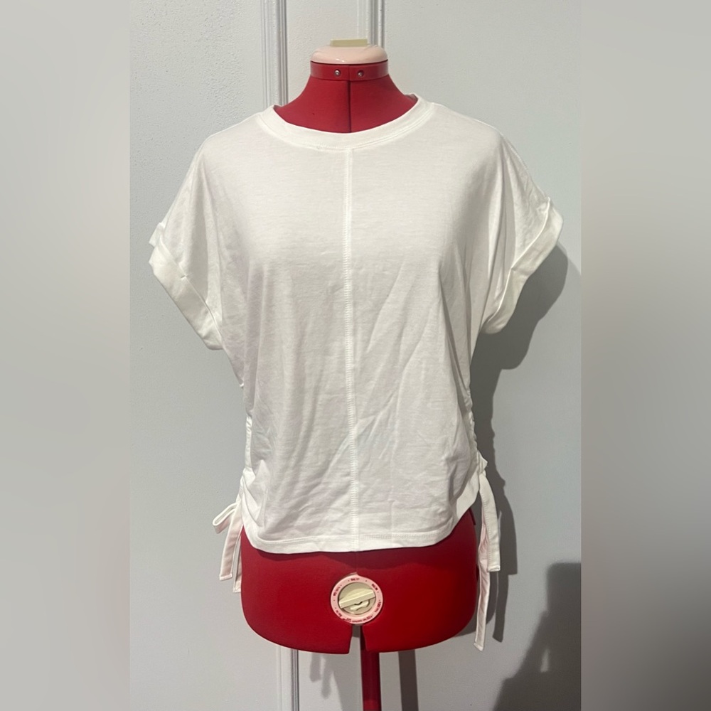 NWT Circus NY by Sam Edelman White Rushed  Short Sleeve Top size large